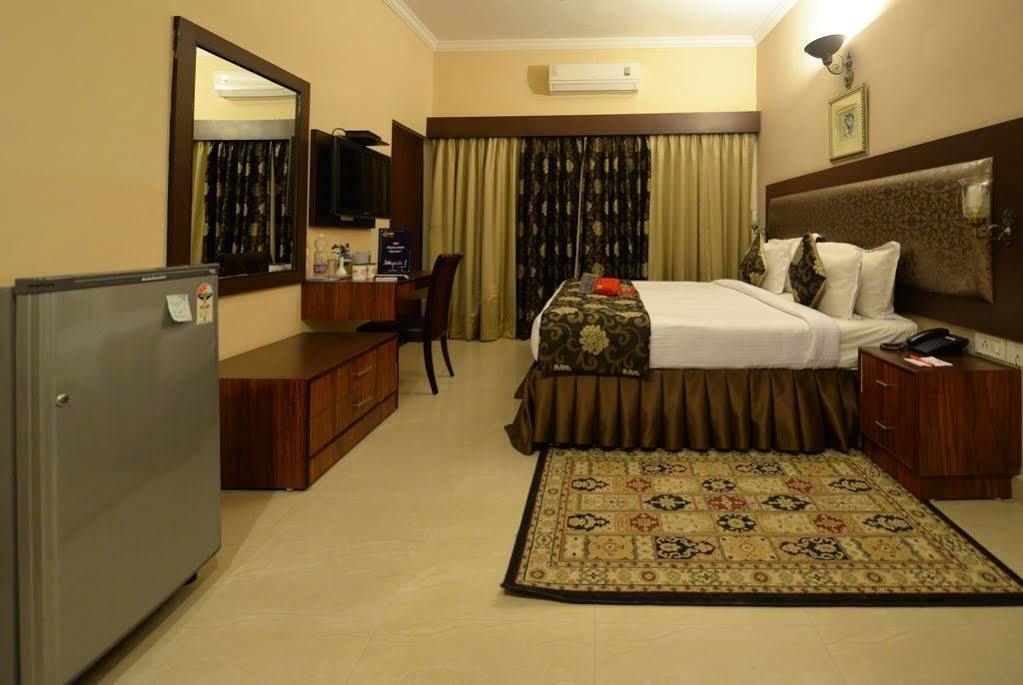 Genx Banjara Hill 1589 Otel Haydarabad Dış mekan fotoğraf