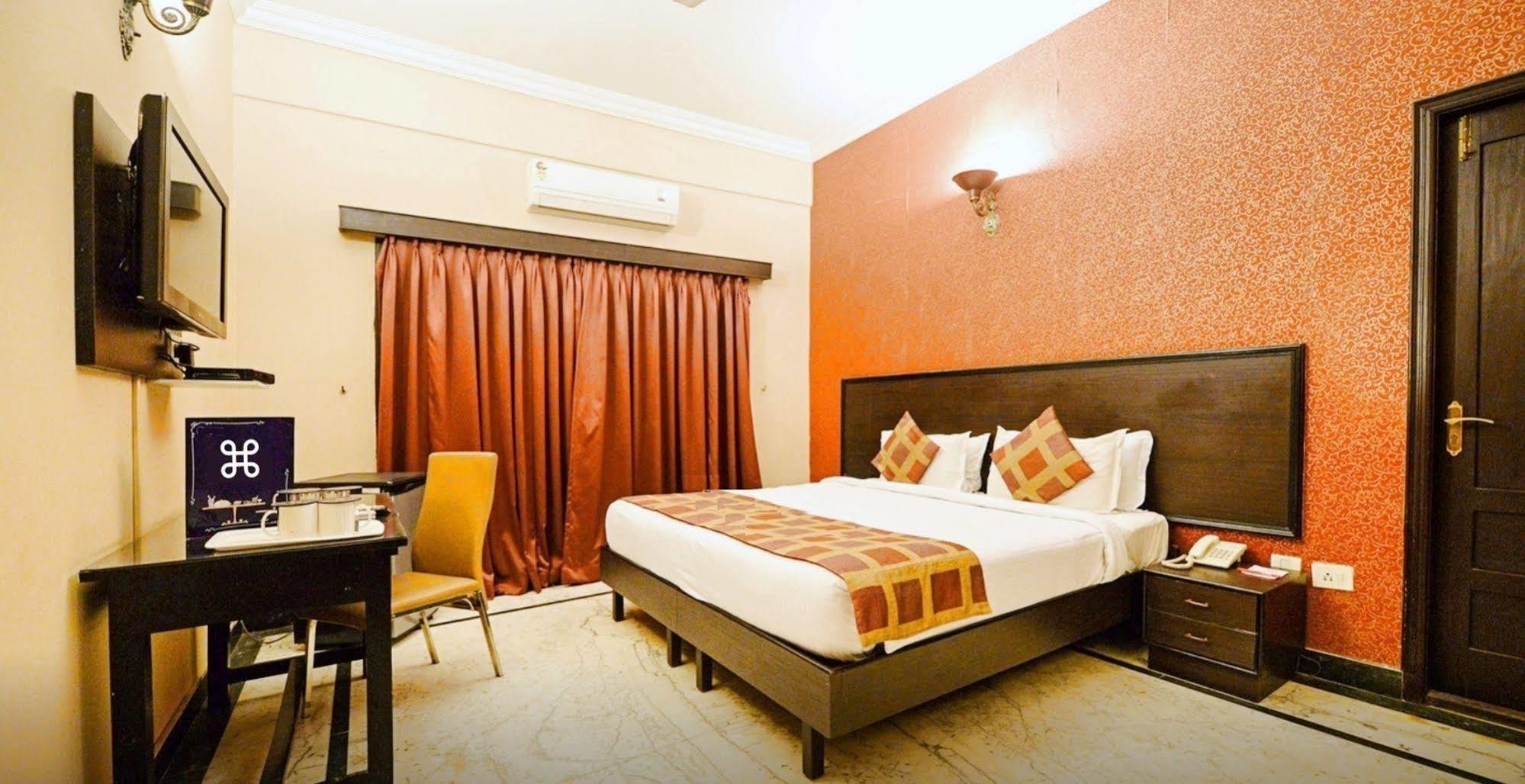 Genx Banjara Hill 1589 Otel Haydarabad Dış mekan fotoğraf